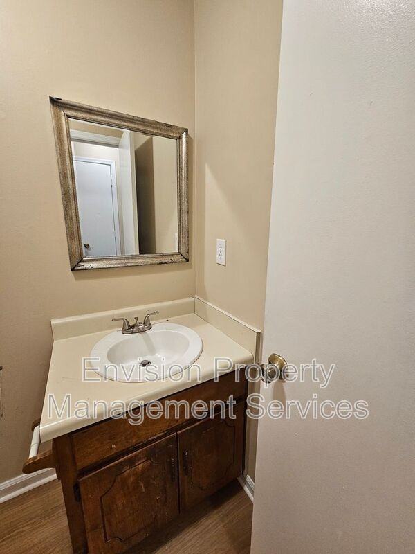 111 Jay Ln #B - Photo 7 of 12