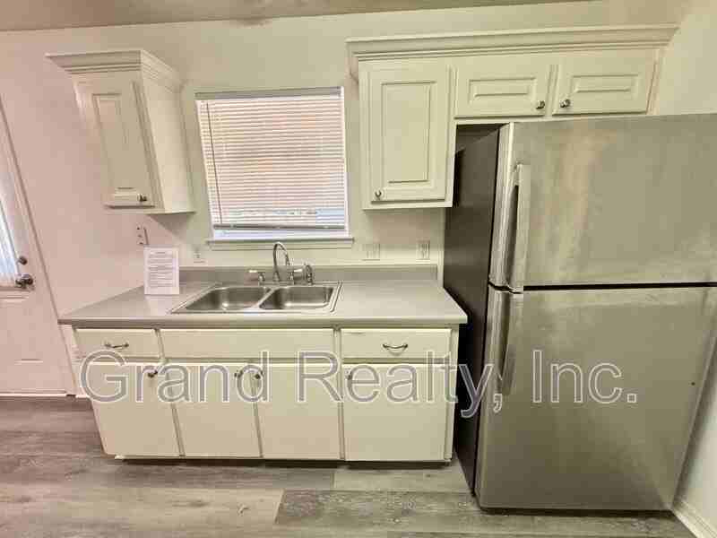 5574 Econfina St - Photo 7 of 18