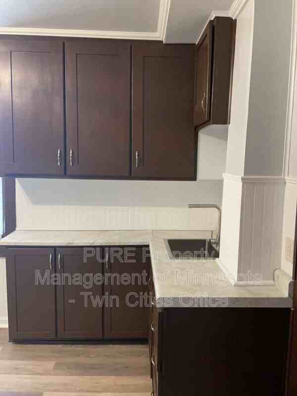 1215 Galtier St - Photo 4 of 11