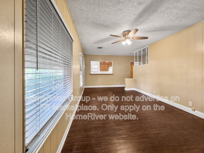 920 Yale St - Photo 5 of 21