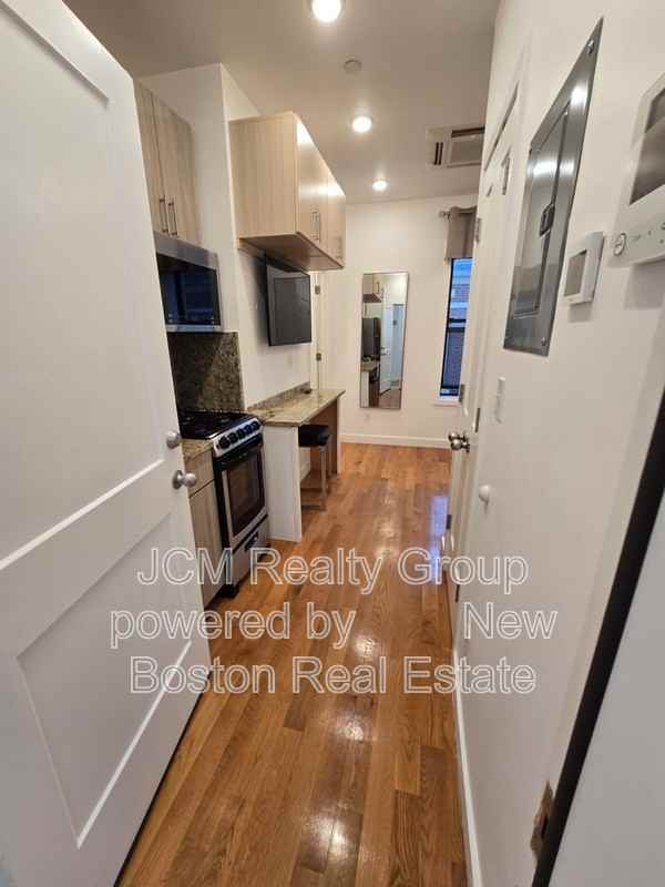 16 5th St - Photo 3 of 12