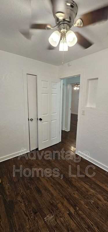 11410 Palmer Ave - Photo 7 of 25