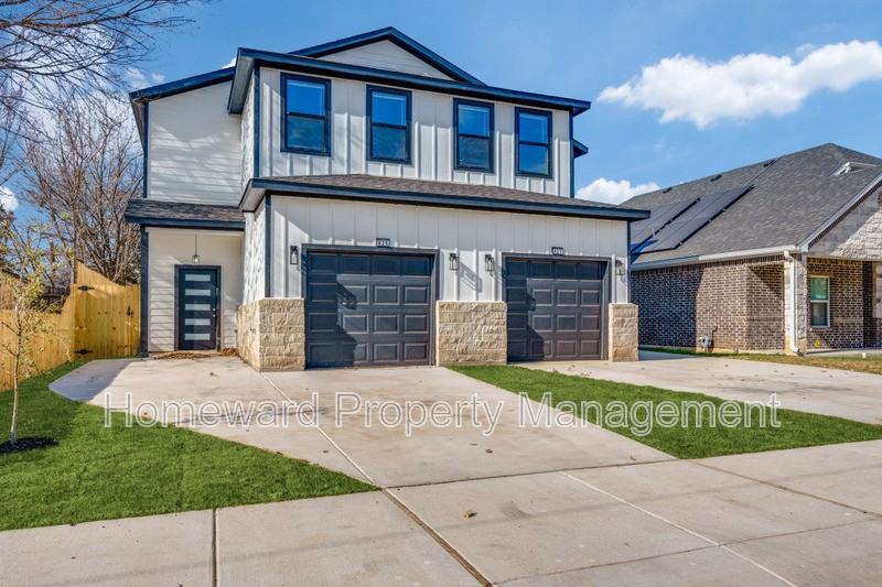 835 Stamps Ave - Photo 2 of 13