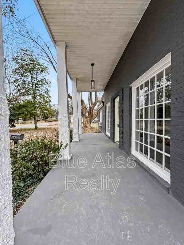 4716 School St - Photo 2 of 24