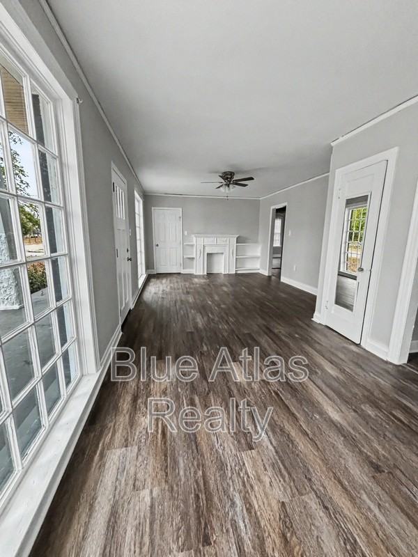 4716 School St - Photo 3 of 24