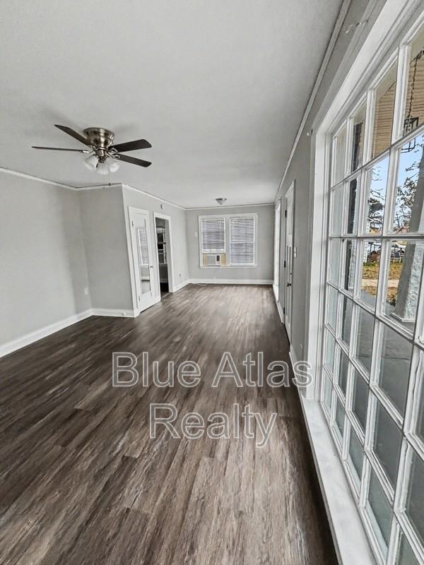 4716 School St - Photo 4 of 24