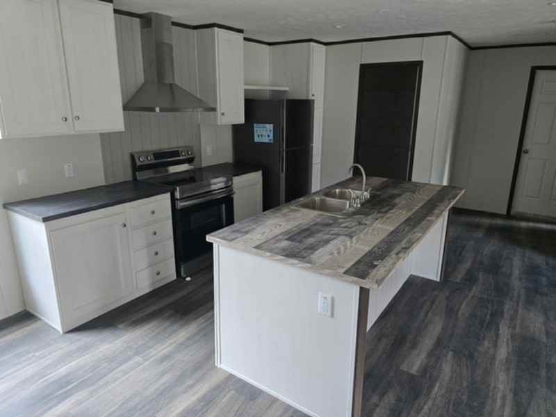 132 Gallahad St - Photo 2 of 9