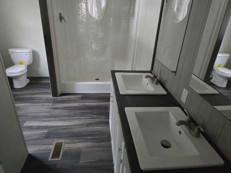 132 Gallahad St - Photo 6 of 9