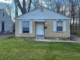 featured image of 2609 Fairport Ave