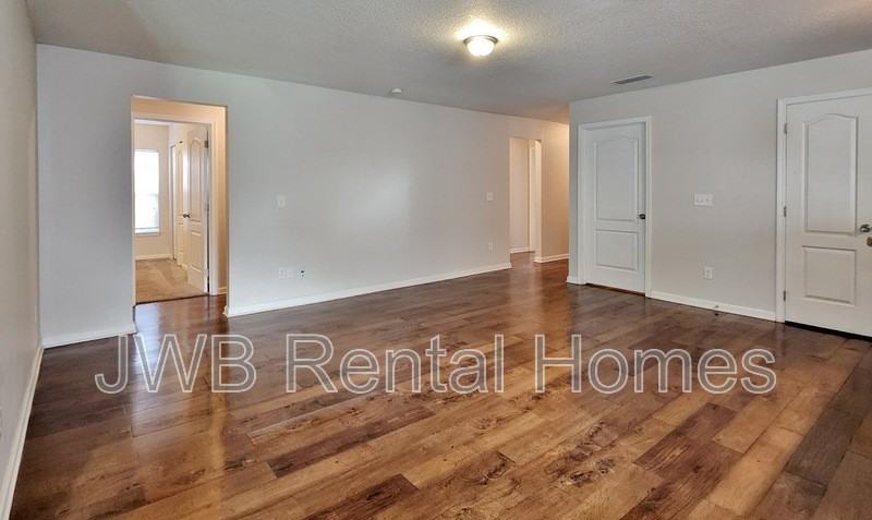 8162 Metto Rd - Photo 6 of 13