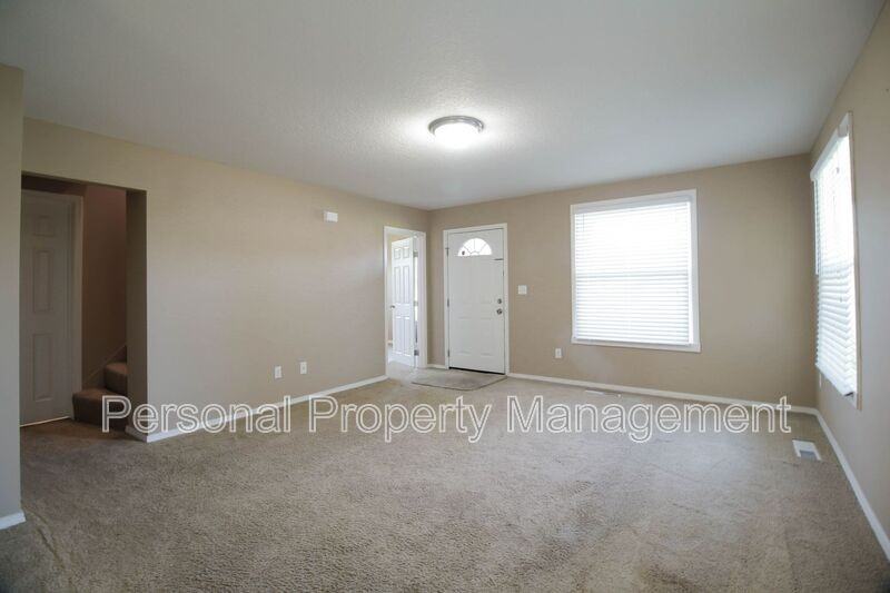 5105 Ne 78th St - Photo 4 of 15