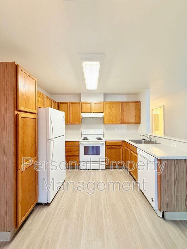 3412 Ne 66th Ave #B26 - Photo 2 of 18