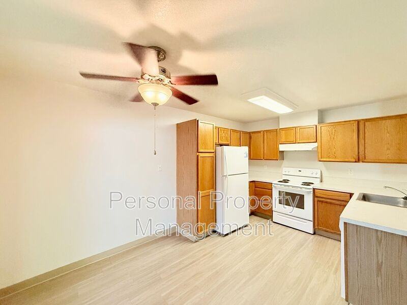 3412 Ne 66th Ave #B26 - Photo 3 of 18