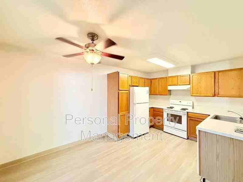 3412 Ne 66th Ave #B26 - Photo 4 of 18