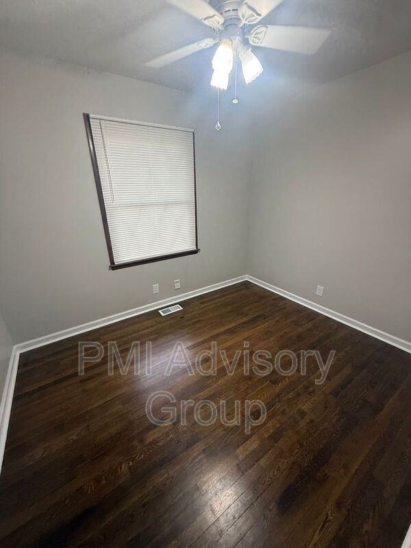 3253 Sw 31st Ter - Photo 4 of 11