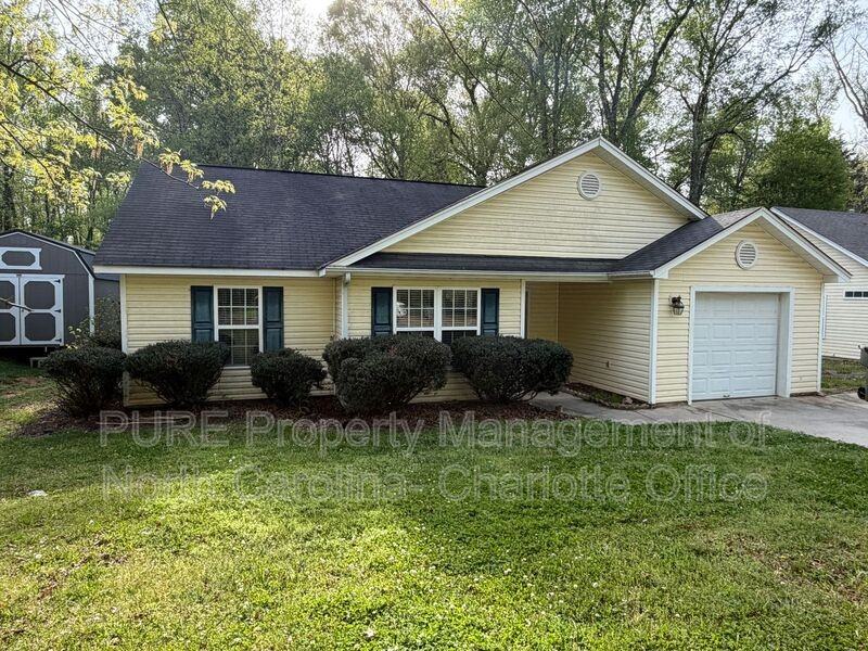 3385 Hunting Wood Ct - Photo 2 of 30