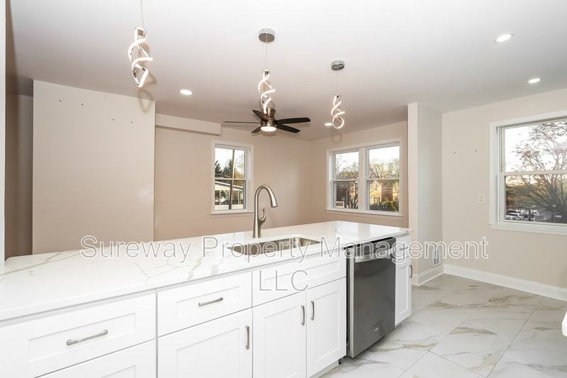 48 Greenhill Rd - Photo 6 of 15