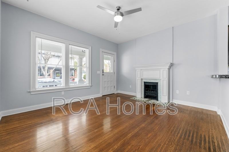 613 E New York St - Photo 3 of 18
