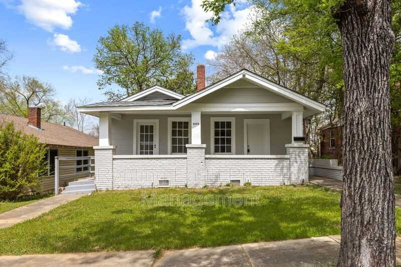 3840 40th Ave N - Photo 2 of 18