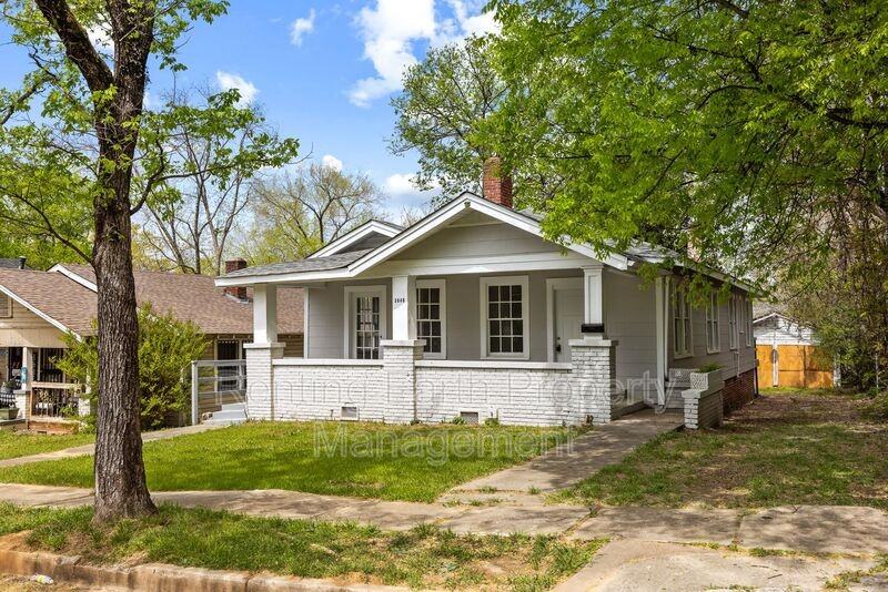 3840 40th Ave N - Photo 3 of 18