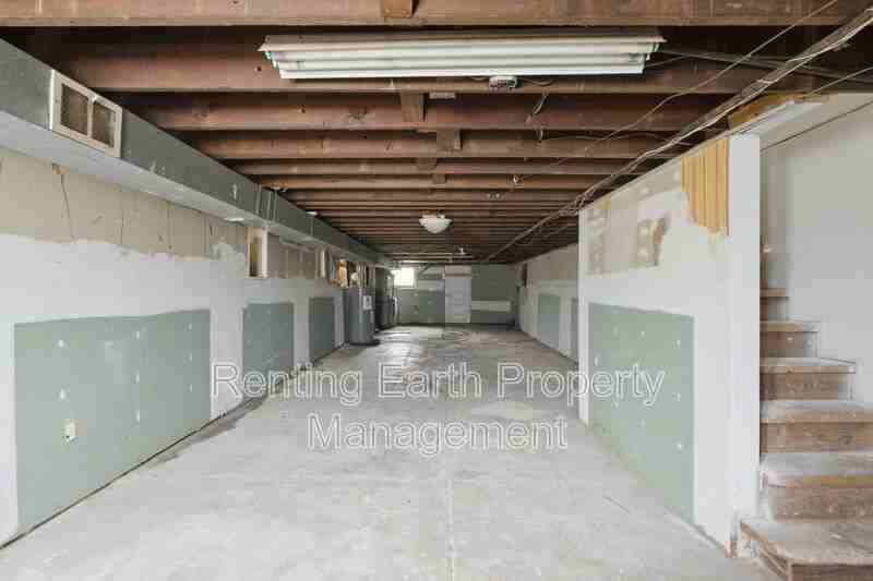 3125 Clay Ave - Photo 5 of 27