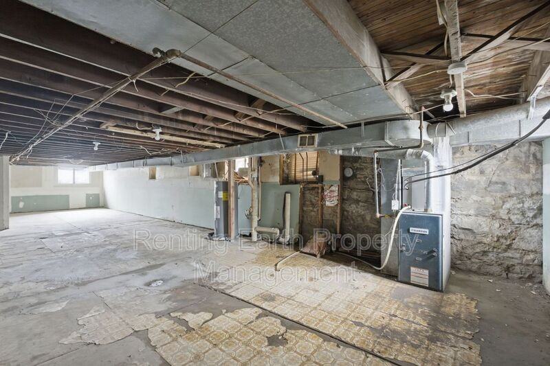 3125 Clay Ave - Photo 6 of 27