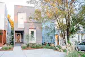 featured image of 2156 Byrum Ave