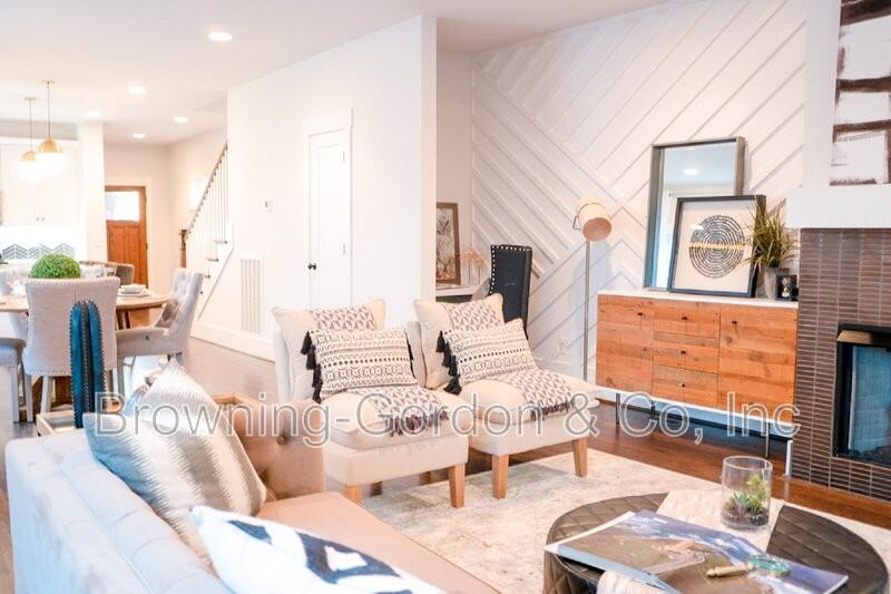 2156 Byrum Ave - Photo 4 of 24