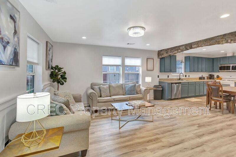 2568 Celestial Ct - Photo 5 of 25