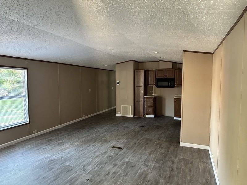 3525 E Elizabethtown Rd - Photo 2 of 4