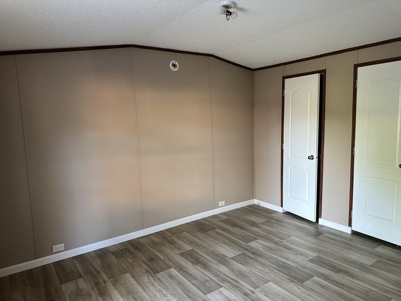 3525 E Elizabethtown Rd - Photo 4 of 4