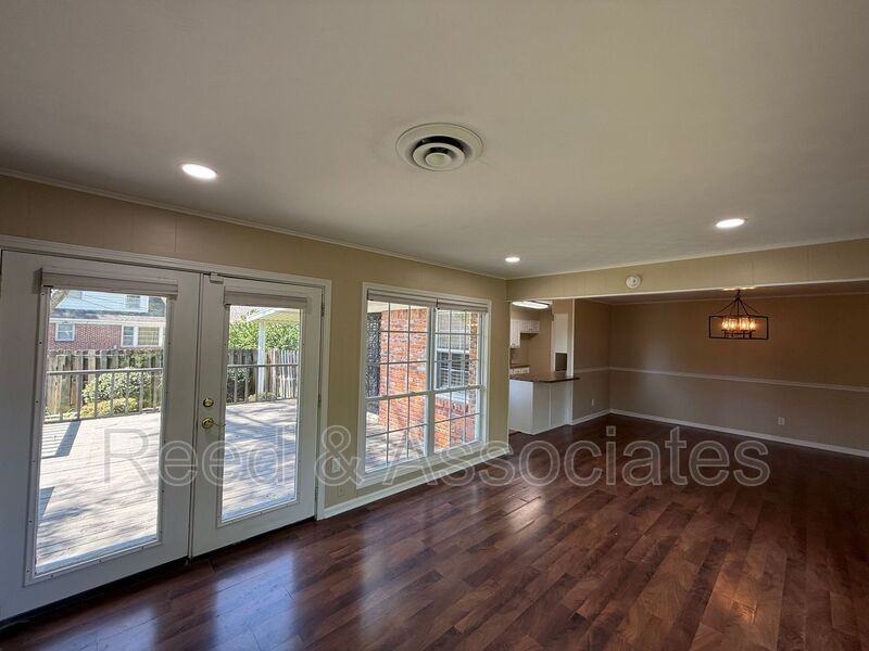 5047 Howard Pl - Photo 3 of 17