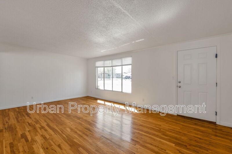 4547 S Julep Dr - Photo 4 of 15