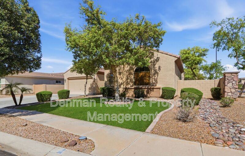 3146 E Coconino Dr - Photo 3 of 30