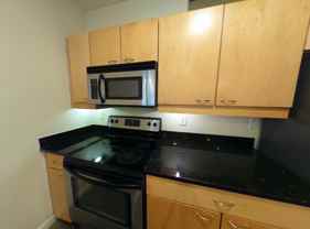 1011 W Marshall St #130 - Photo 1 of 1