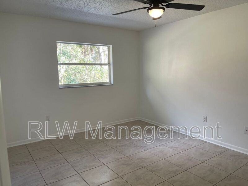 425 S Seminole Ave #20 - Photo 2 of 10