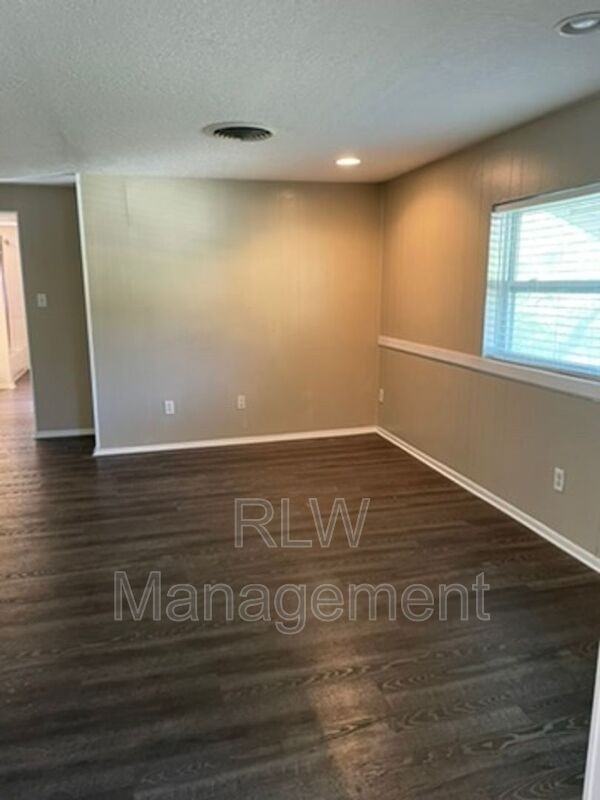 206 Osceola Ave - Photo 7 of 12