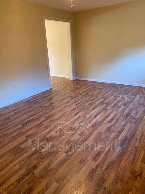 37240 Beach Dr - Photo 3 of 11