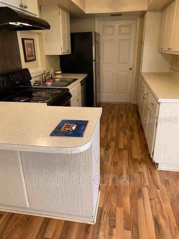 37240 Beach Dr - Photo 4 of 11