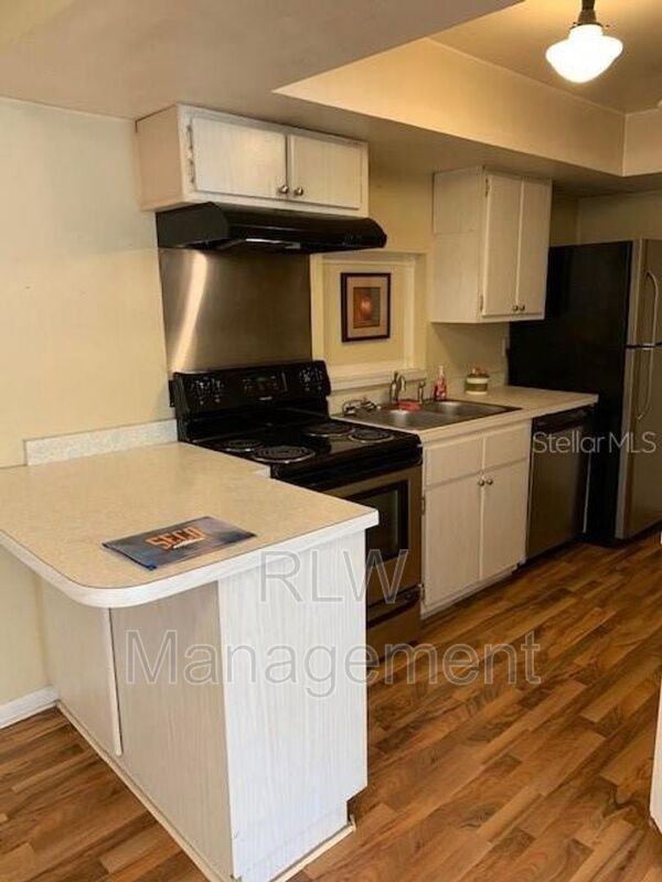 37240 Beach Dr - Photo 5 of 11