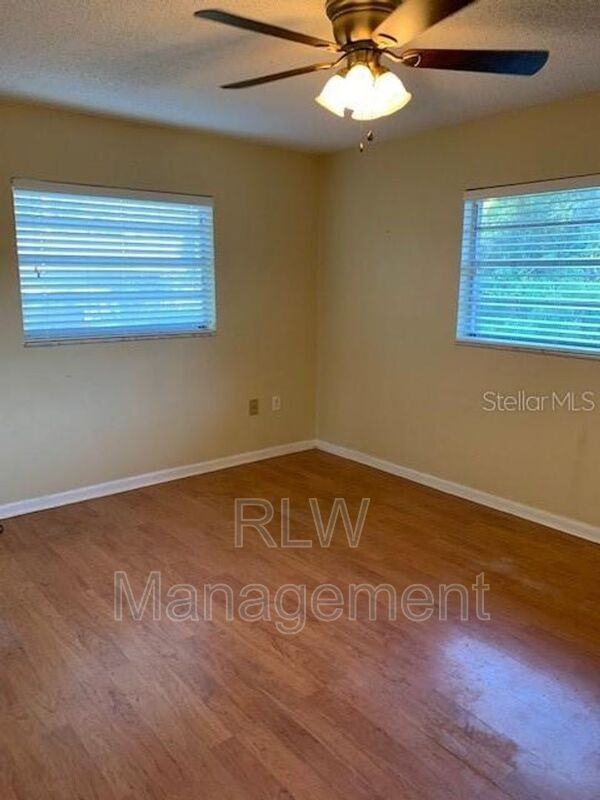 37240 Beach Dr - Photo 7 of 11