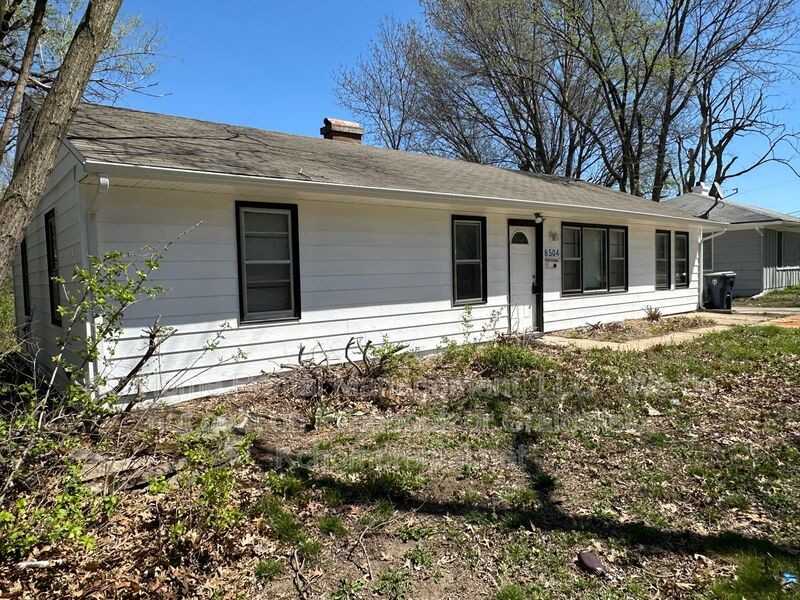 8504 Ruskin Way - Photo 2 of 34