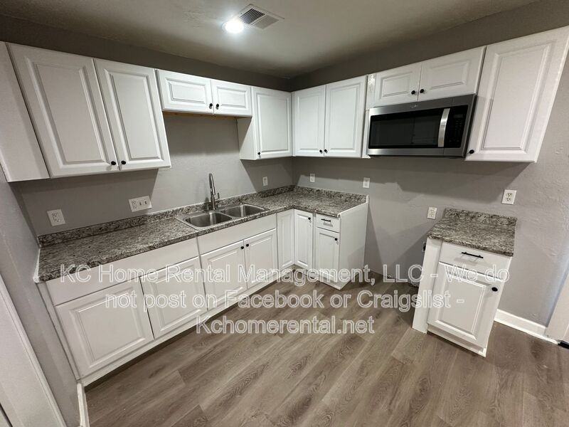 8504 Ruskin Way - Photo 4 of 34