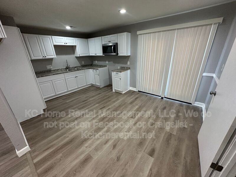 8504 Ruskin Way - Photo 5 of 34