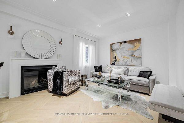 37 Chudleigh Ave - Photo 3 of 20