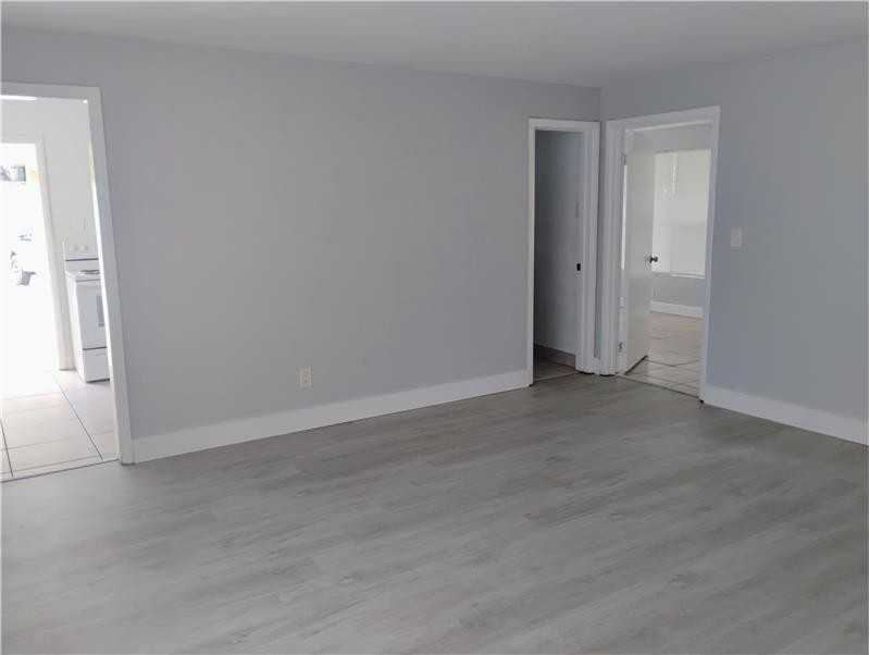 254 Sw 15th St - Photo 7 of 16