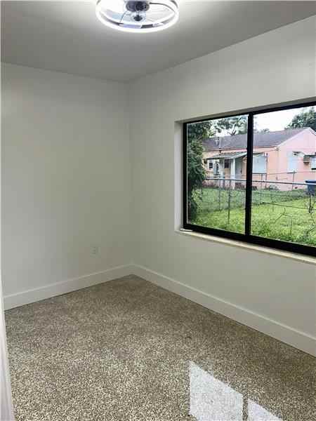 224 Ne 111th St - Photo 5 of 14