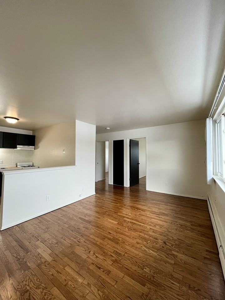 550- 750 Harrison Boulevard - Photo 3 of 50