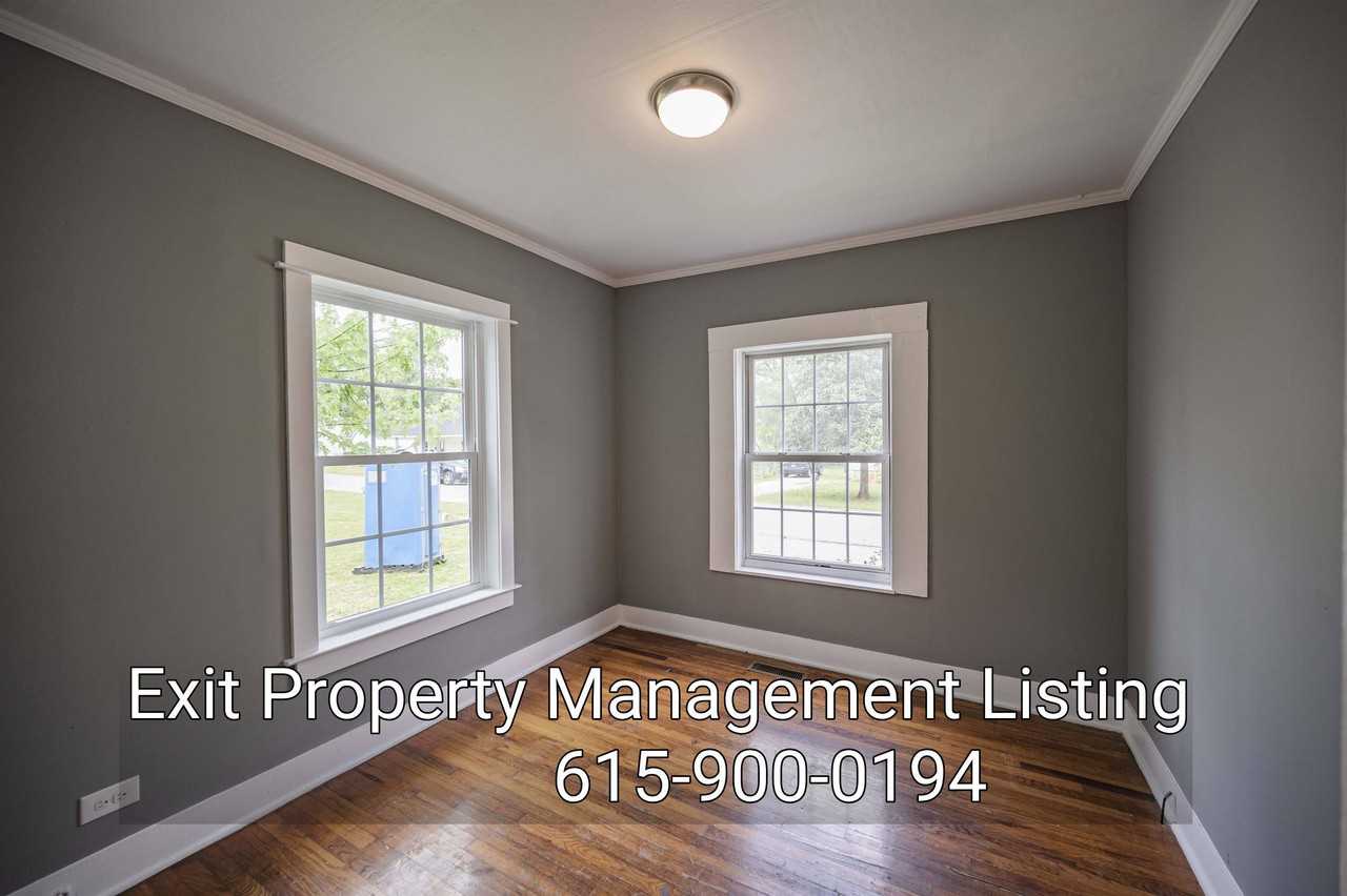 120 Poplar Street Unit B - Photo 4 of 18