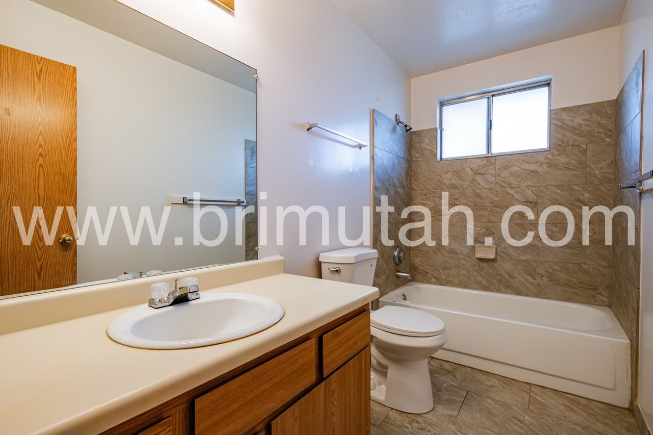 4727 South 1300 East - Peterson - Photo 7 of 18